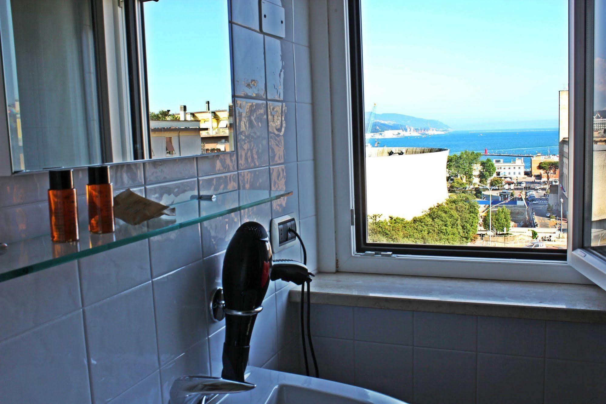 Hh Il Gabbiano Hotel La Spezia Eksteriør billede